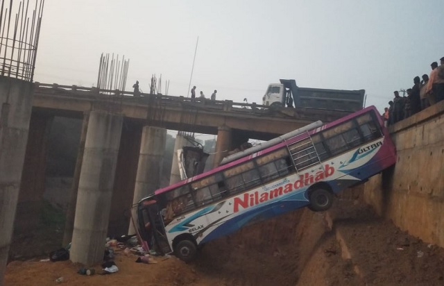 bus falls off bridge in Dhenkanal
