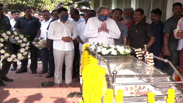 cm pays last respects to naba das
