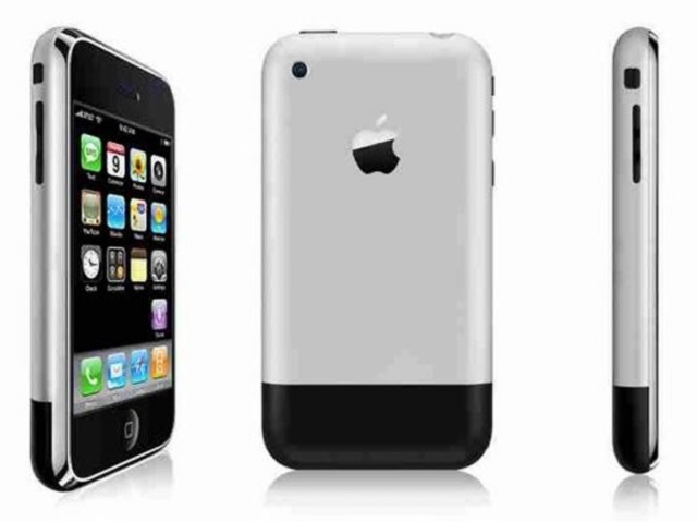 iPhone auctioned for 52 lakh