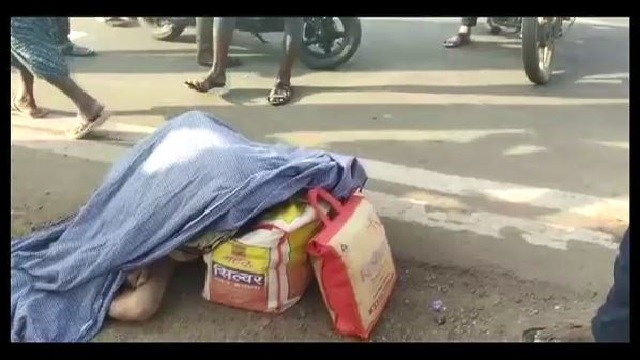 woman dies while travelling in ganjam
