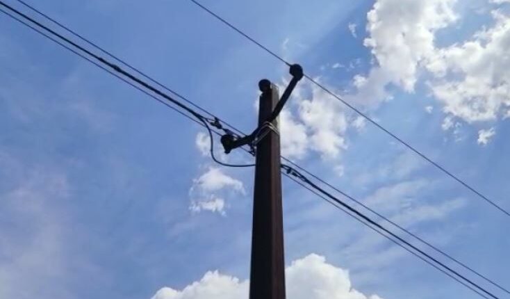 Lineman electrocuted to death