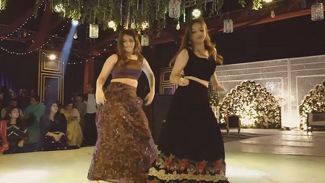 pakistani girls dance on tip tip barsa pani