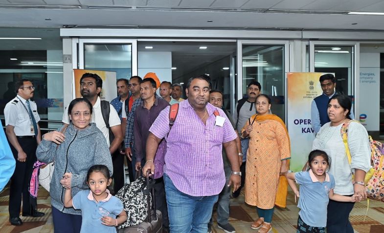 365 more Indians return from Sudan