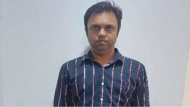 sbi manager arrested by eow