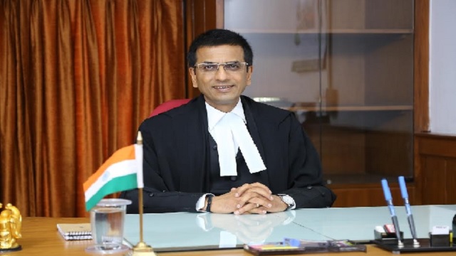 Chandrachud apologise in court
