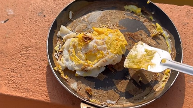 West Bengal man fries egg in terrace