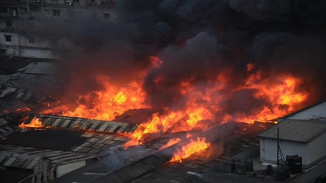 massive fire in Dhaka