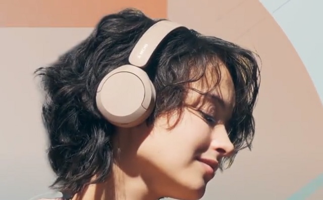 Sony WH-CH520 headphones