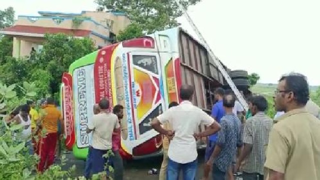 Bus accident in Bhadrak