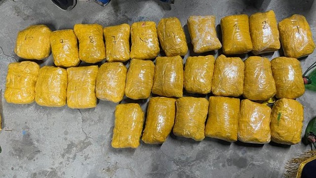 29 kg herion seized from Pak smugglers