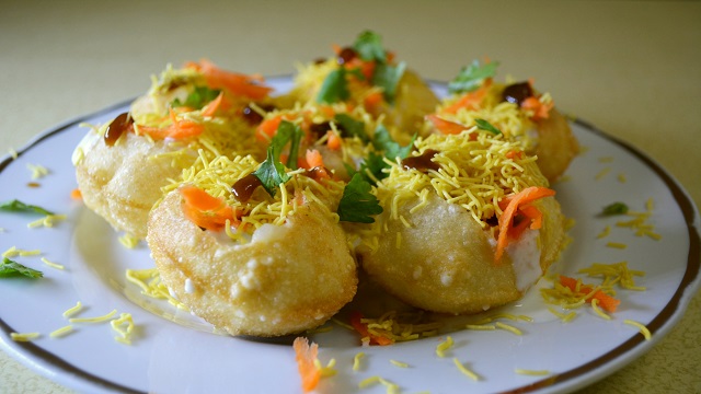 Dahi puri tops India's worst street food