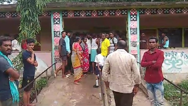 boy falls into drain in odisha