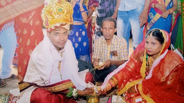 newly married couple found dead in cuttack