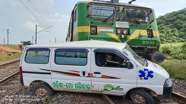 train hits ambulance in Rayagada