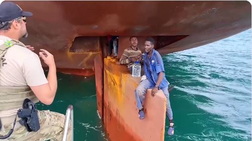 4 Nigerians spend 14 days on rudder of ship