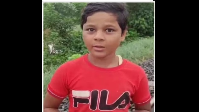 Bengal Boy averts train mishap
