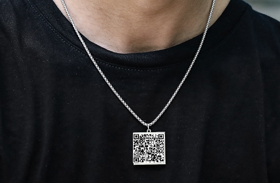 Buy Personalized QR Code Necklace in Sterling Silver Metal, QR Code Gift,  Memorial Gift, Unisex Necklace, Barcode Name Necklace Online in India - Etsy