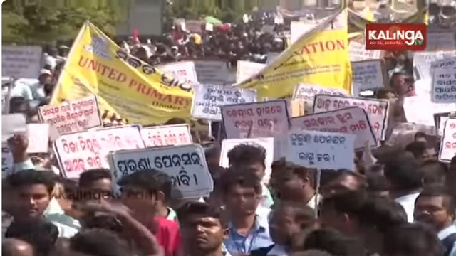 odisha school teachers put strike on hold