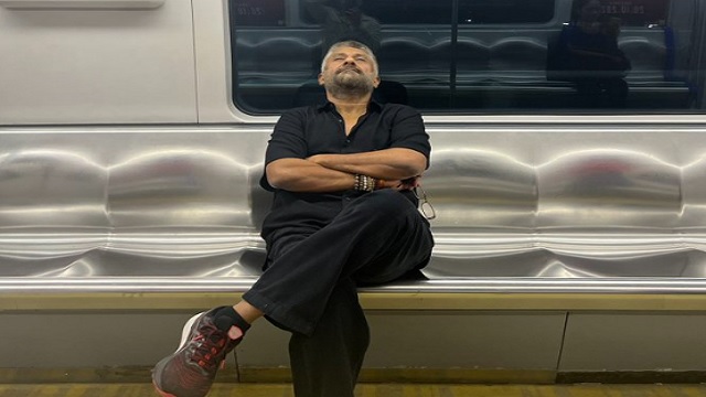 Vivek Agnihotri's metro ride
