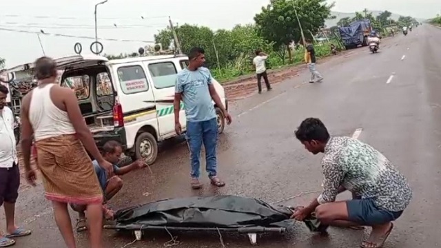 Accident in Odisha on Chandikhole-Paradeep National Highway, 1 dead
