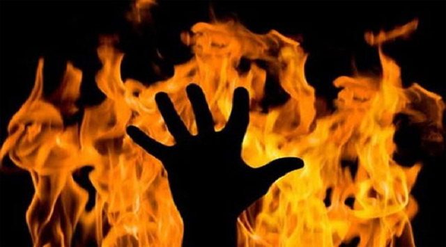 woman burnt in kandhamal