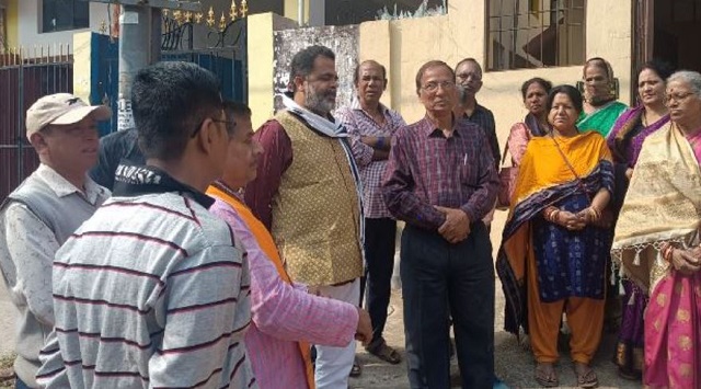 Blankets distributed to sanitation workers in Bhubaneswar