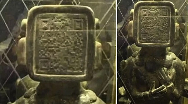 3000 year old statue has QR code