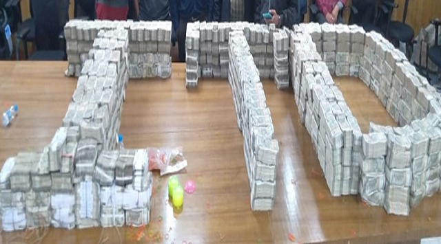 rs 351 crore seized during it raids on odisha liquor firm