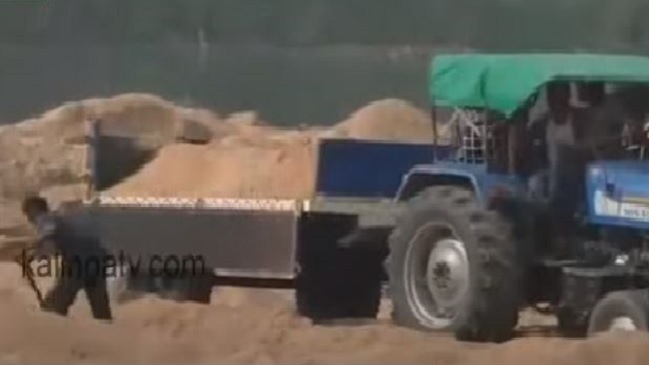 Illegal sand mining rampant in Salipur