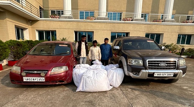 3 arrested with 300 kgs of ganja