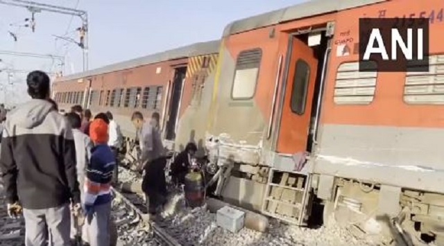 Sabarmati-Agra Express derail in Ajmer