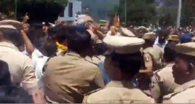 BJP AIADMK workers clash in Nilgiris.