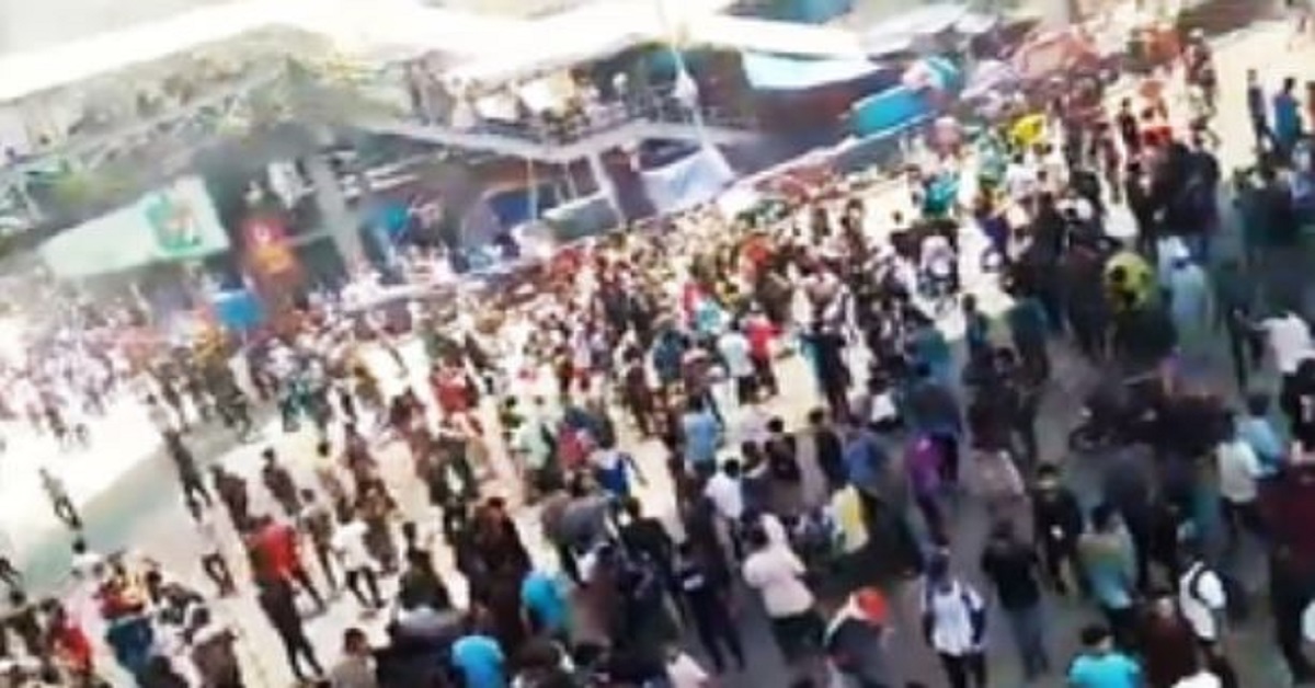 Bangladesh Ripot Rashad Around 1000 Indian students return home from riot-hit Bangladesh