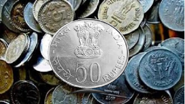 No plans to introduce Rs 50 coin, Center to Delhi HC
