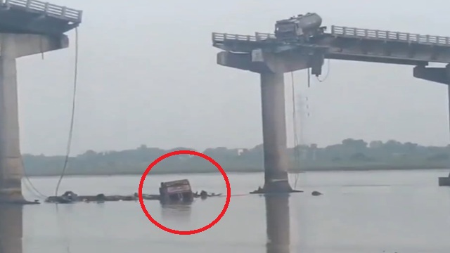 Bridge collapse in Vadodara, death toll rises to 9