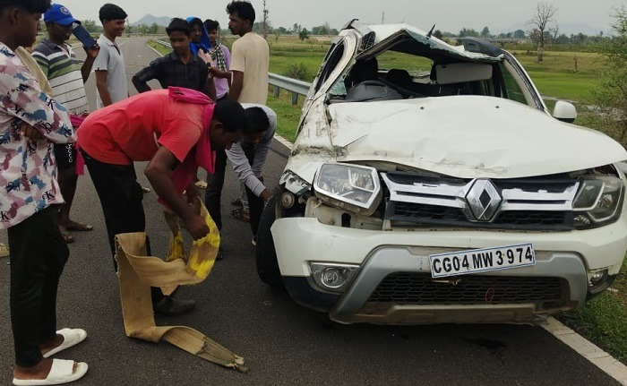 Nuapada: 1 Dead, 2 Injured as Car Overturns on Biju Expressway